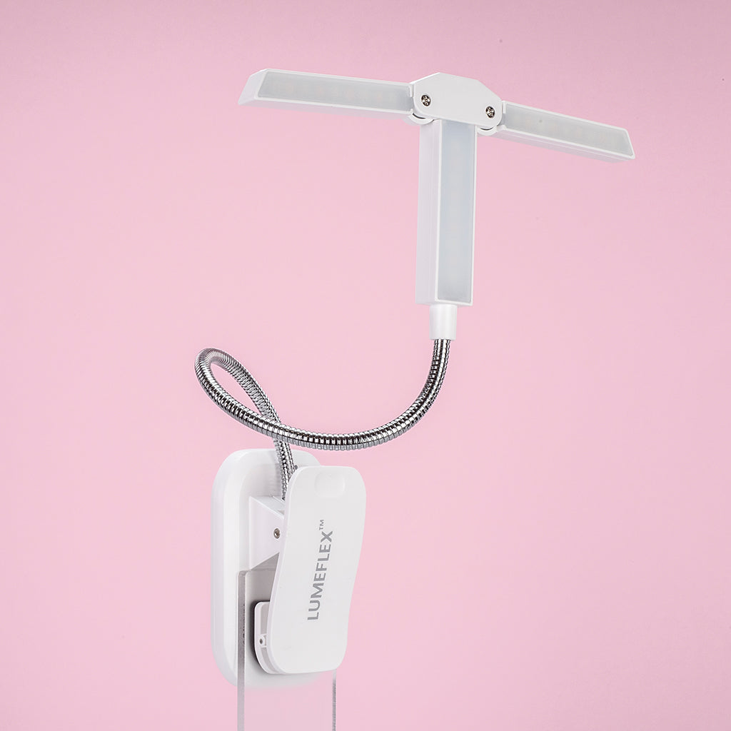 LumeFlex 3-głowicowa lampka do czytania 13
