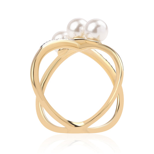 Pierścionek srebrny pozłacany z białą perłą słodkowodną i białym topazem