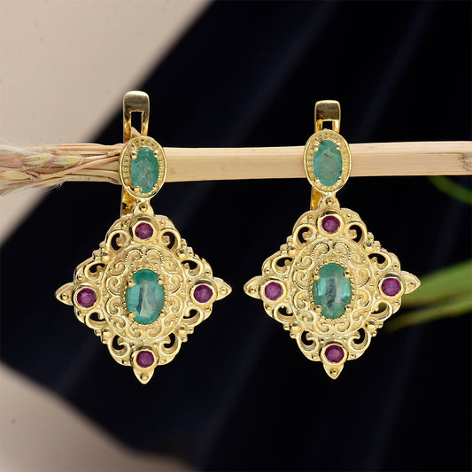 Kolczyki srebrne pozłacane z malgaskim rubinem i brazylijskim szmaragdem