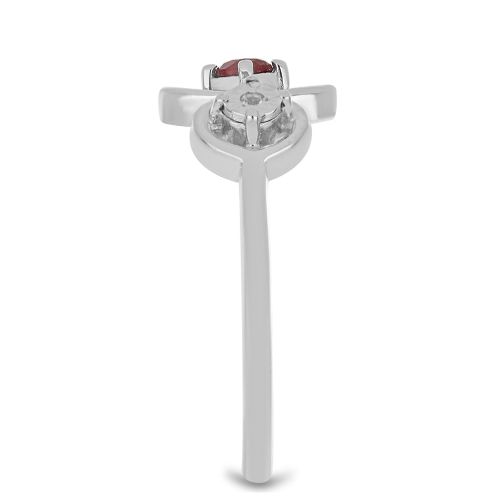 Pierścionek ze srebra próby 925 z malgaskim rubinem i białym topazem