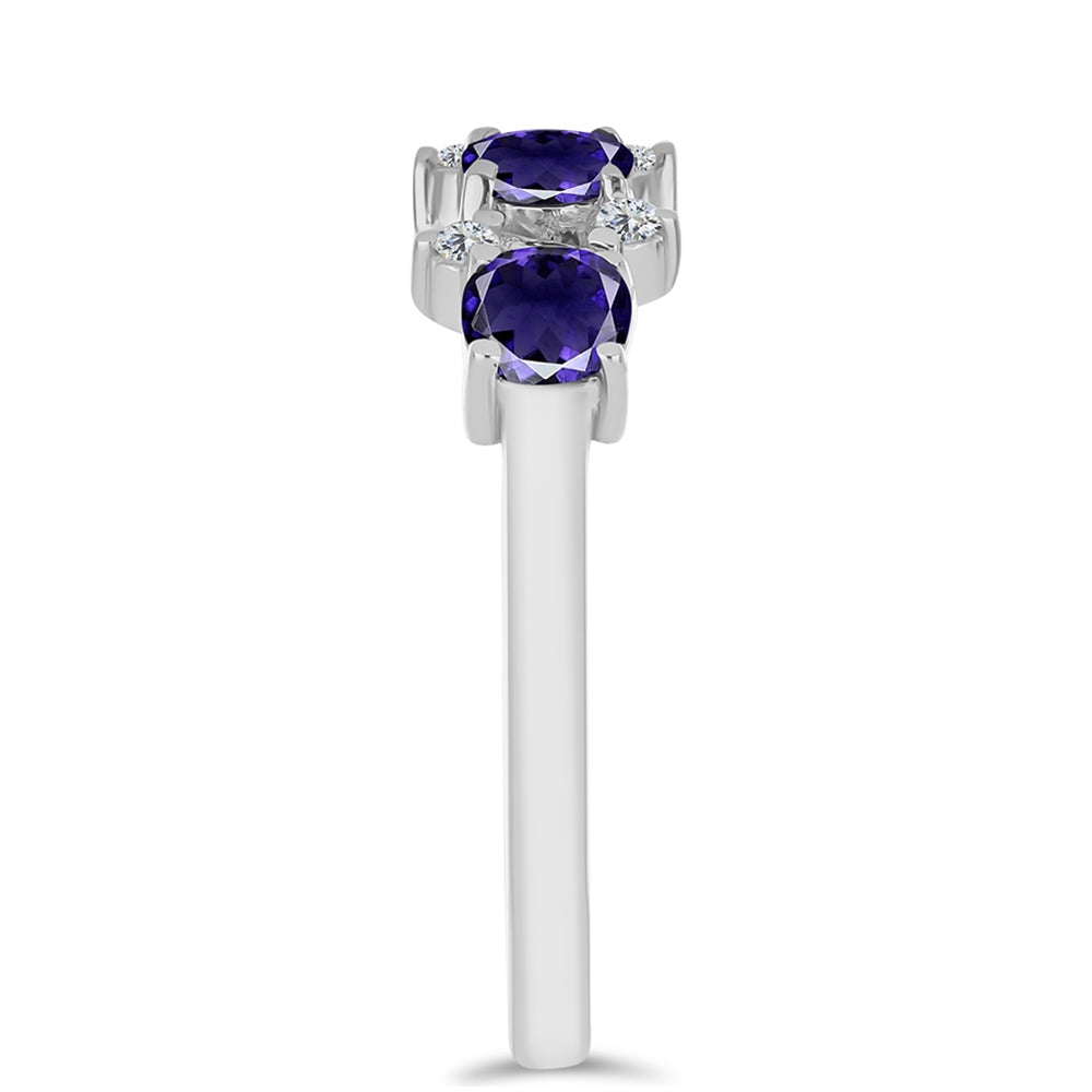 Pierścionek ze srebra próby 925 z iolitem i białym topazem