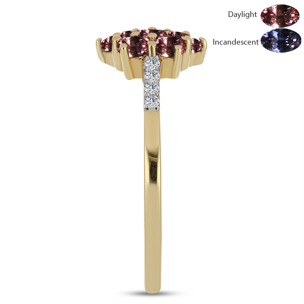 Pierścionek srebrny pozłacany z granatem zmieniającym kolor i białym topazem