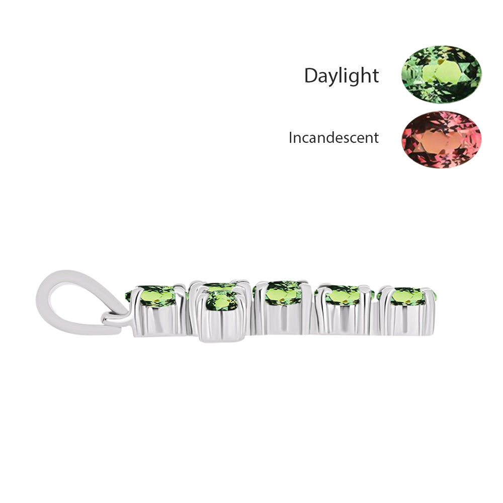 Zawieszka ze srebra próba 925 z naturalnym aleksandrytem