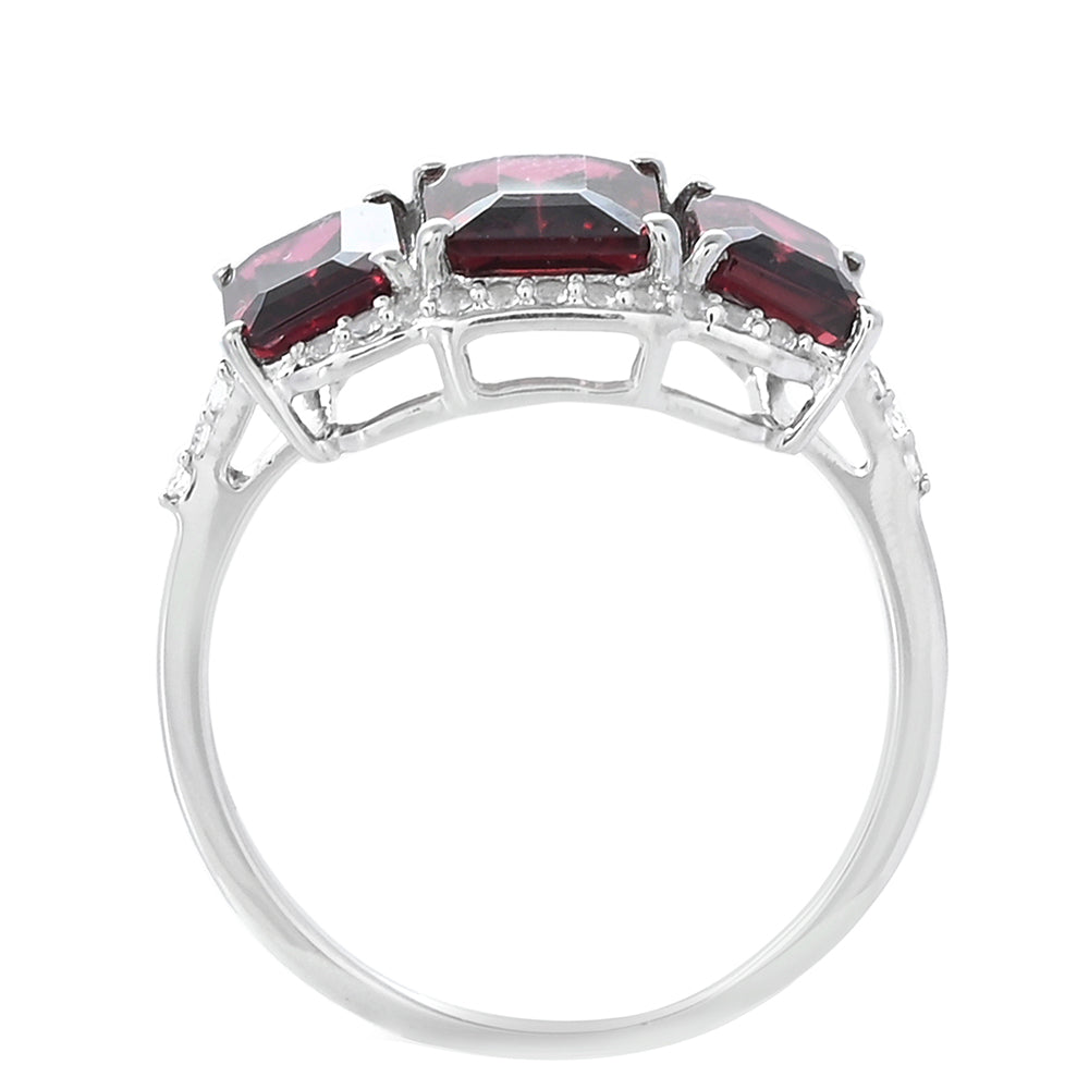 Pierścionek ze srebra próby 925 z granatem rodolitem