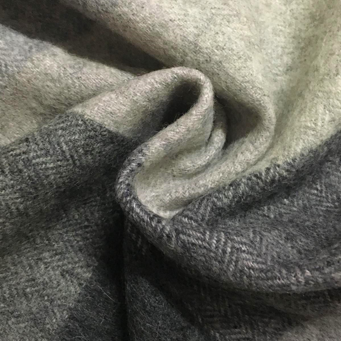 Szalik 100% wełny, 30 cm x 165 cm, grafit