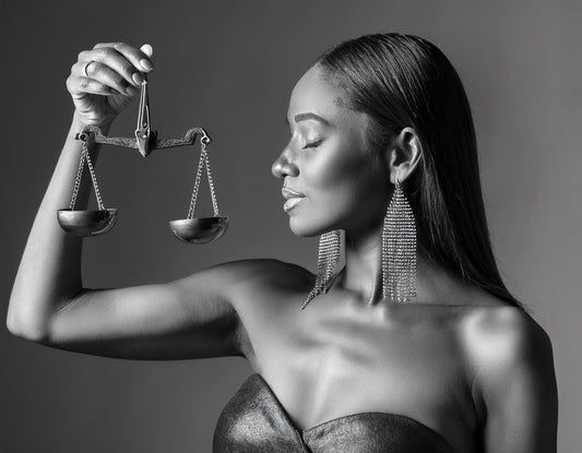 Wszystko, co musisz wiedzieć o znaku zodiaku Wagi w 2025 r.: Zodiak Wagi i biżuteria, jaka srebrna i złota biżuteria pasuje do osobowości Wagi w 2025 r.?