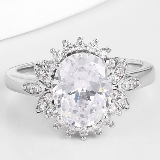 Pierścionek pozłacany z białym kryształem emporia®