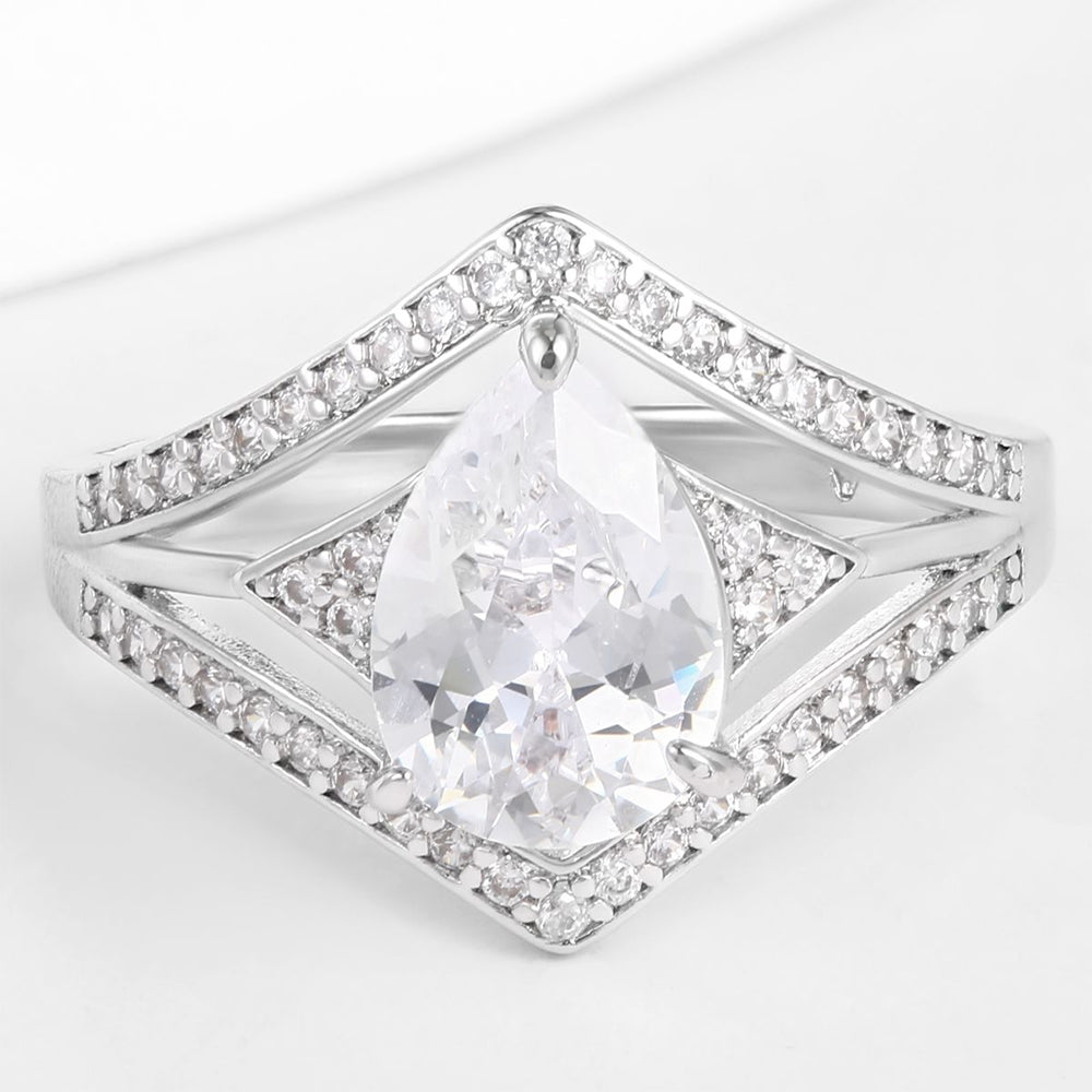 Pierścionek pozłacany z białym kryształem emporia® 1 