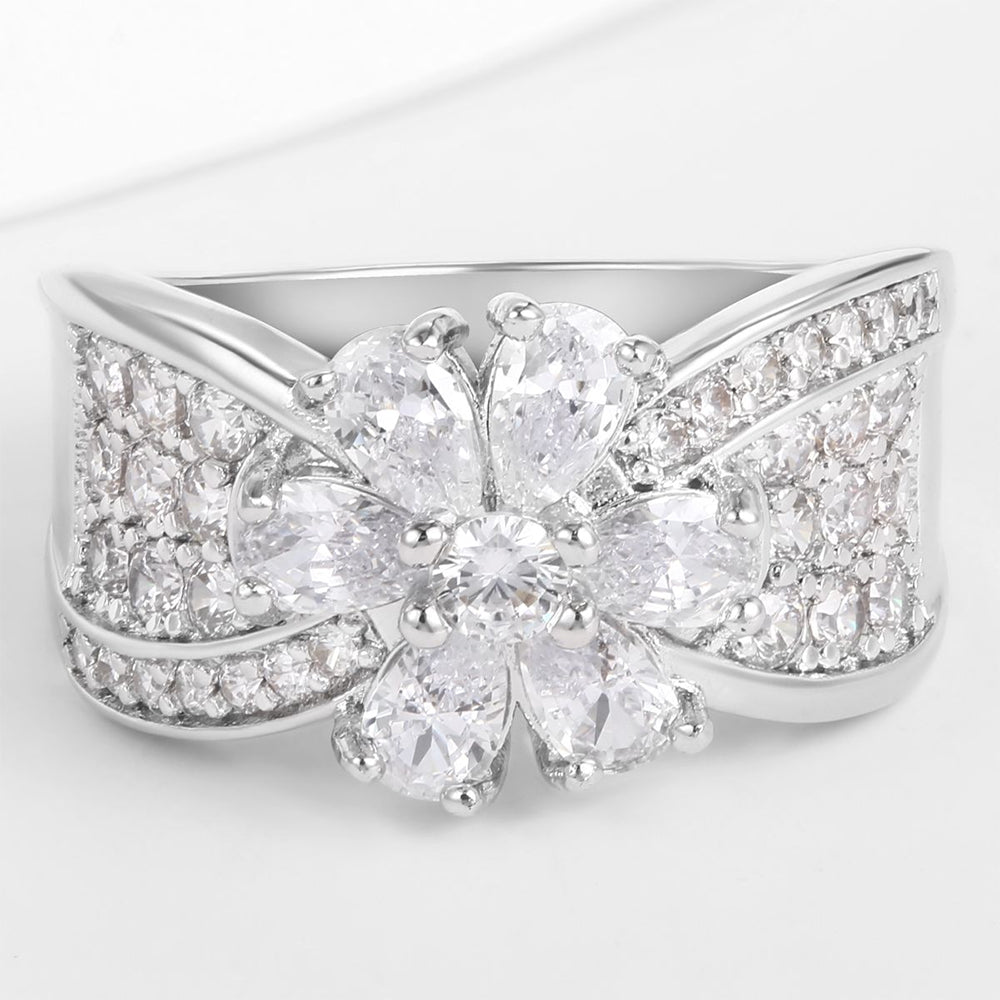 Pierścionek pozłacany z białym kryształem emporia® 1 