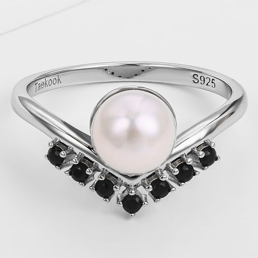 Pierścionek pozłacany z czarnym kryształem emporia®