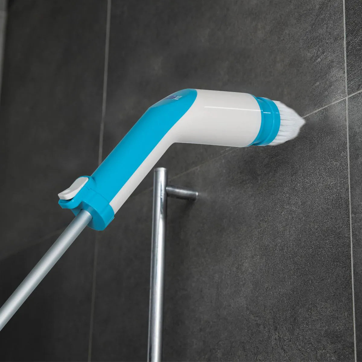 Elektryczna szczotka czyszcząca Scrub Buddi XL z 3 wymiennymi końcówkami 6 