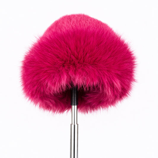 Różowa zimowa czapka ze sztucznego futra – jeden rozmiar