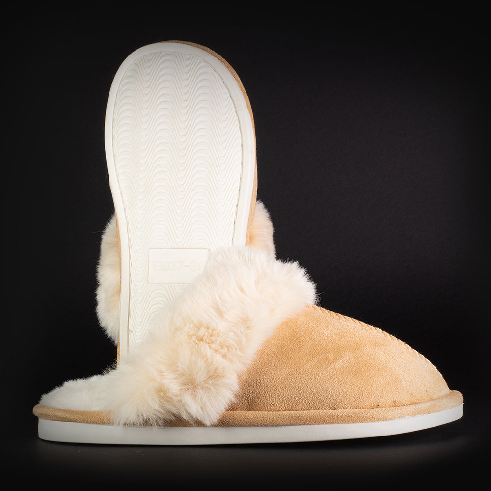 Pantofel zimowy wykonany z miękkiego, oddychającego materiału flanelowego, unisex