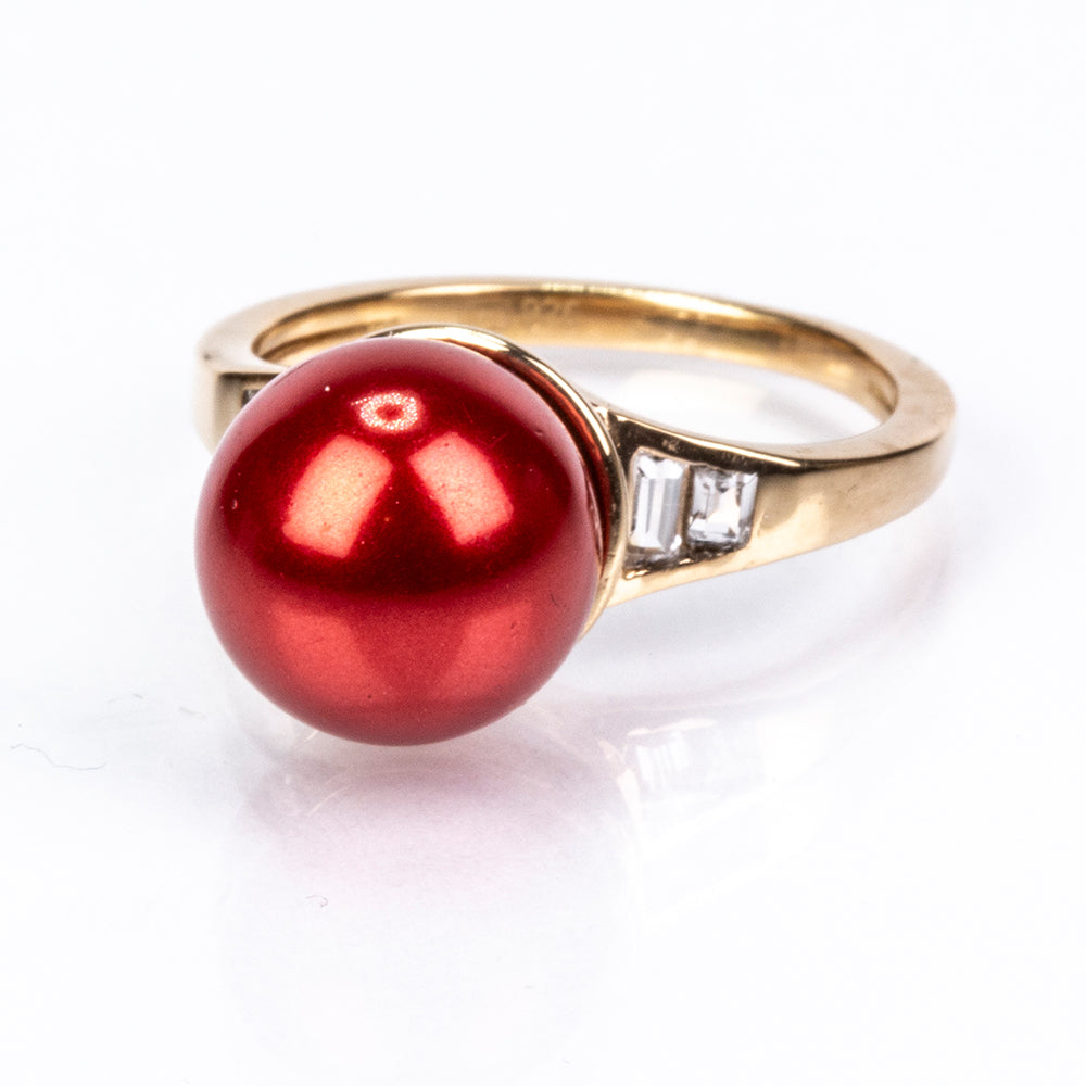Pierścionek srebrny pozłacany z czerwoną perłą słodkowodną i białym topazem