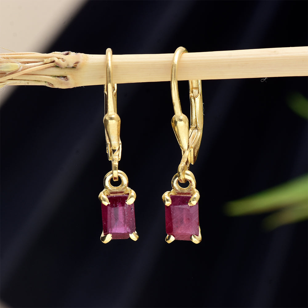 Kolczyki srebrne pozłacane z malgaskim rubinem