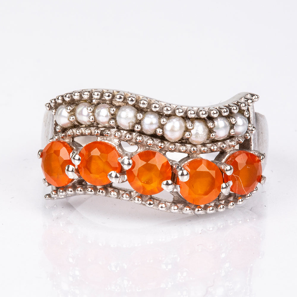 Pierścionek ze srebra próby 925 z czerwonym agatem i białą perłą słodkowodną