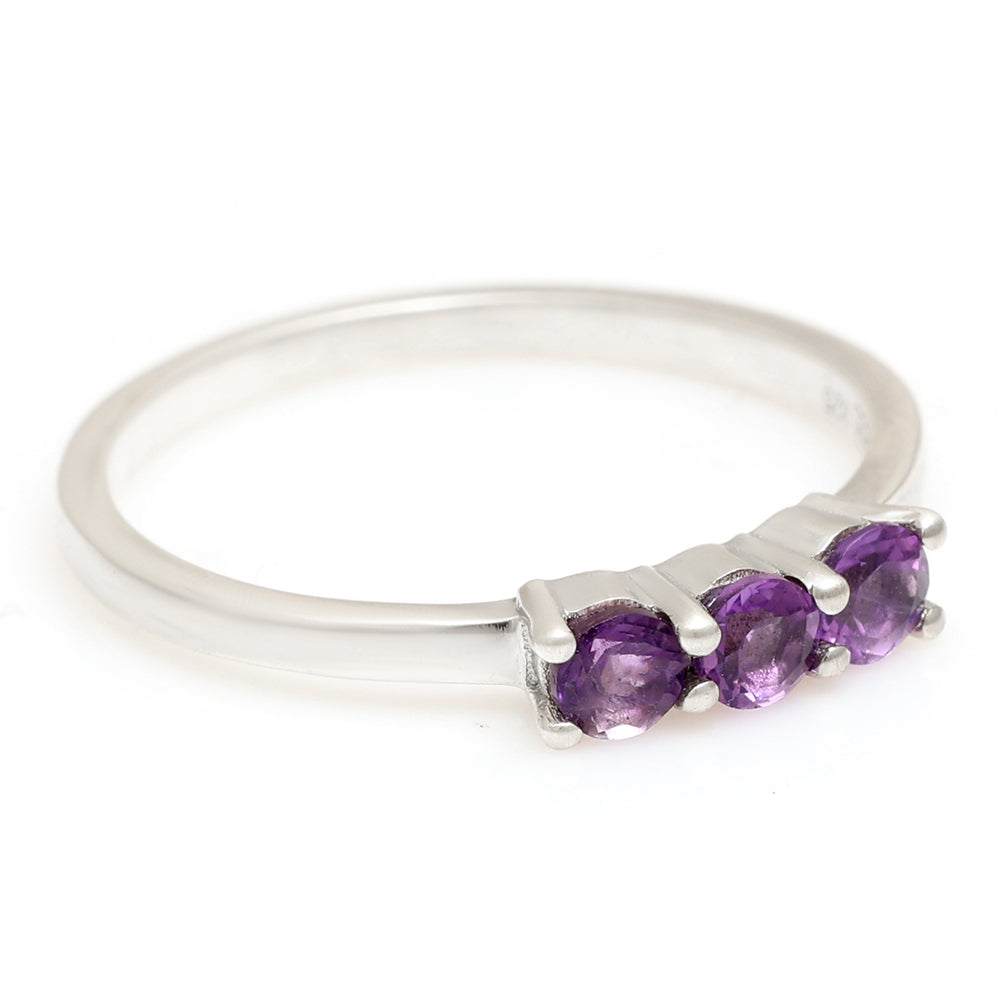 Pierścionek ze srebra próby 925 z brazylijskim ametystem