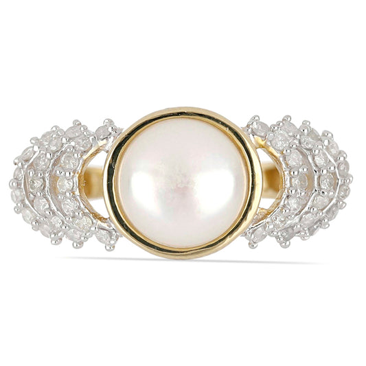 Pierścionek srebrny pozłacany z białą perłą słodkowodną i diamentem