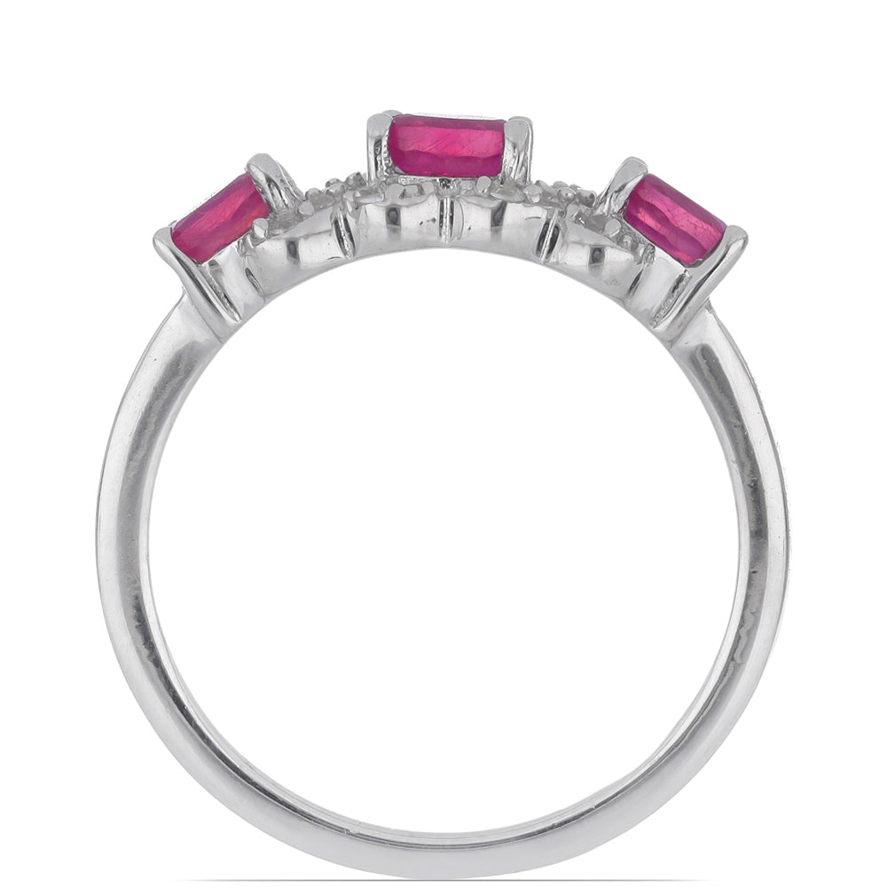 Pierścionek ze srebra próby 925 z malgaskim rubinem i białym topazem