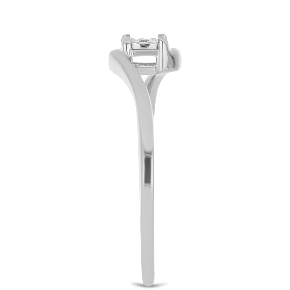 Pierścionek ze srebra próby 925 z białym diamentem 4 