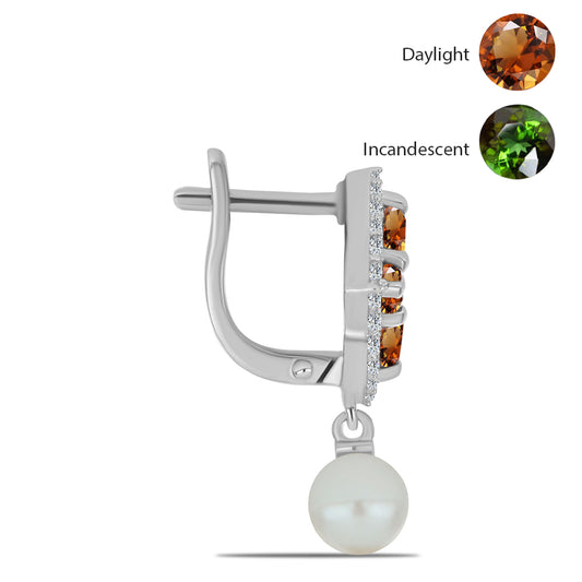 Kolczyki ze srebra próbe 925 z certyfikowanym anatolijskim zultanitem hodowanym w laboratorium i białą perłą słodkowodną