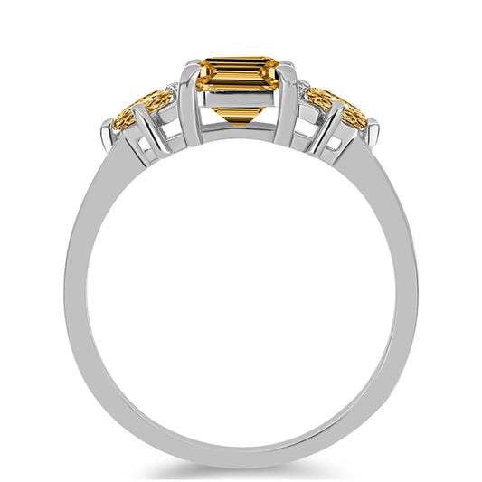 Pierścionek ze srebra próby 925 z szampańskim mossanitem