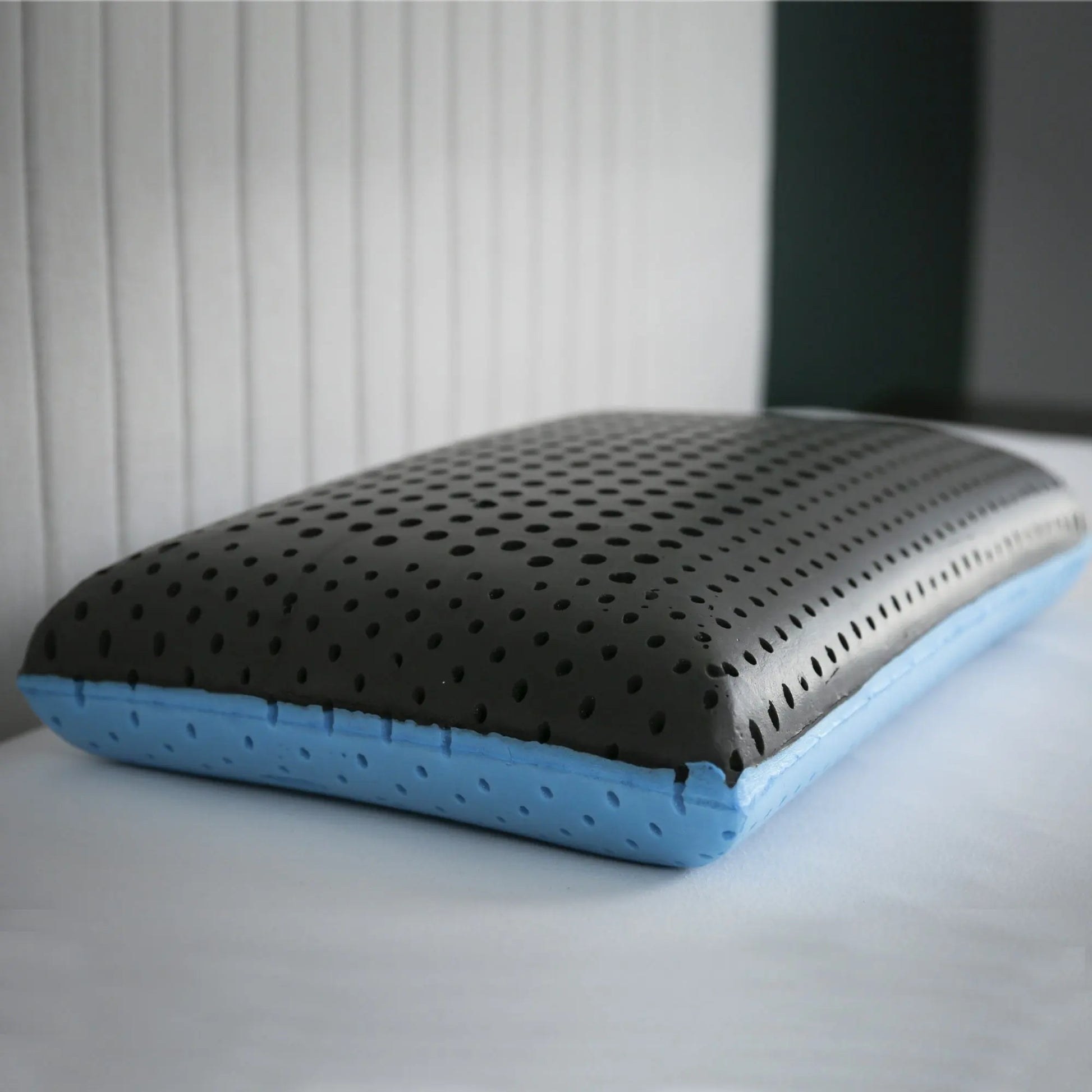 CarbonIce - Poduszka chroniąca przed bakteriami i chłodząca 7 w 1 10 